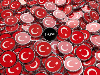 Mustafa Kemal Atatürk 'ün kara yıl işaretiyle kırmızı Türk bayraklarının yakın plan çekimi