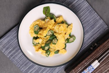 Restoranlarda Çin mutfağının fotoğraflarını çekmek için uygun.