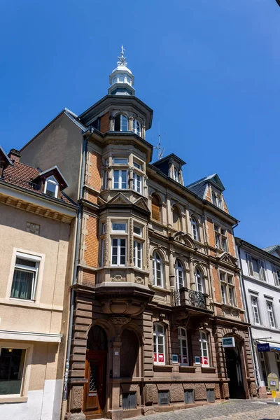 Freiburg Almanya Avrupa Daki Güzel Bir Binanın Dikey Görüntüsü — Stok fotoğraf