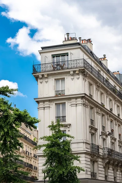 マレーの典型的な建物 フランスの首都の中心部 — ストック写真