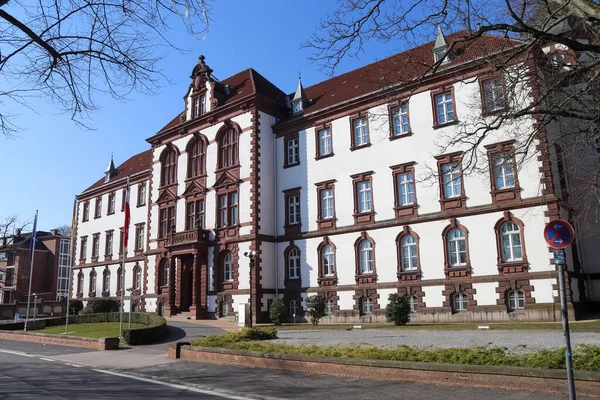 Vor Dem Gebäude Des Justizministeriums Der Kieler Innenstadt — Stockfoto