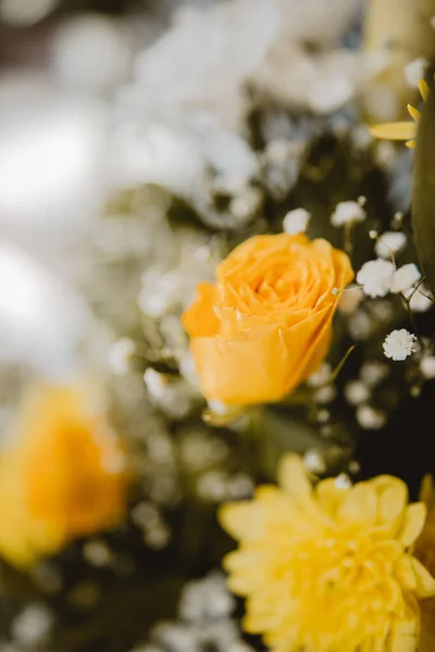 Zbliżenie Strzał Piękny Bukiet Żółtymi Różami — Zdjęcie stockowe