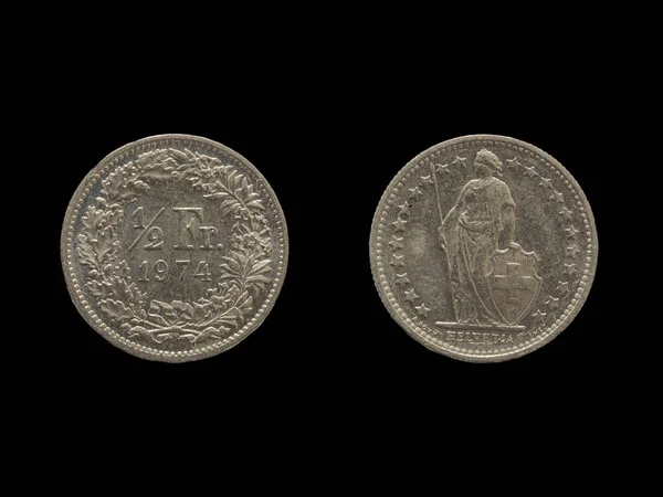 黒の背景に隔離されたヴィンテージスイスフラン硬貨の閉鎖 — ストック写真