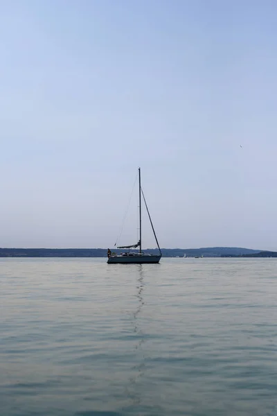 Almanya Bodensee Deki Constance Gölü Nde Teknelerin Dikey Çekimi — Stok fotoğraf