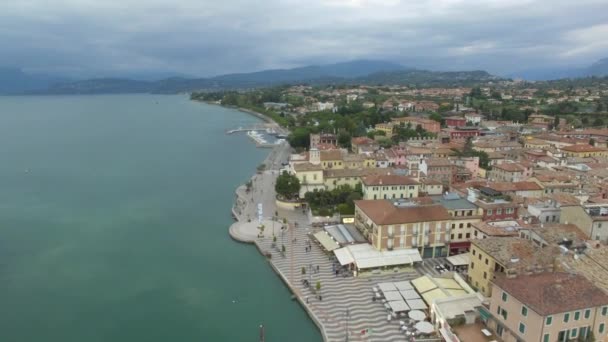 Pemandangan Udara Kota Lazise Italia — Stok Video
