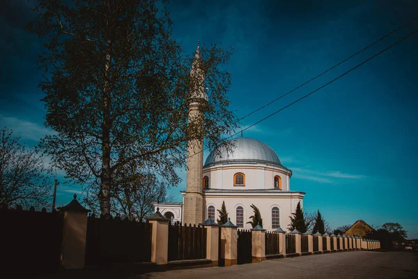 Een Prachtige Juma Moskee Onder Een Blauwe Lucht — Stockfoto