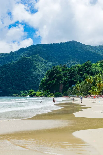 Lidé Užívají Krásný Den Maracas Bay Trinidad Tobago — Stock fotografie