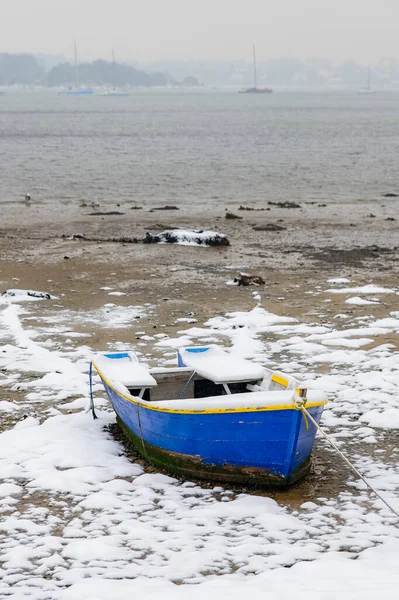 Bretania Ile Aux Moines Żaglówką Porcie Zimie Pod Śniegiem — Zdjęcie stockowe