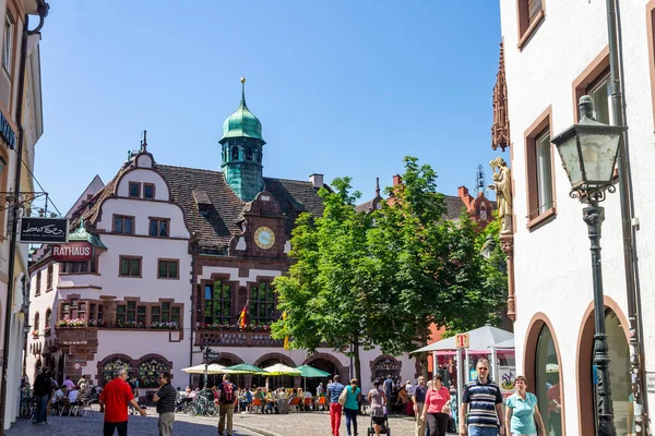 Den Historiska Nya Stadshuset Centrala Freiburg Tyskland Europa — Stockfoto