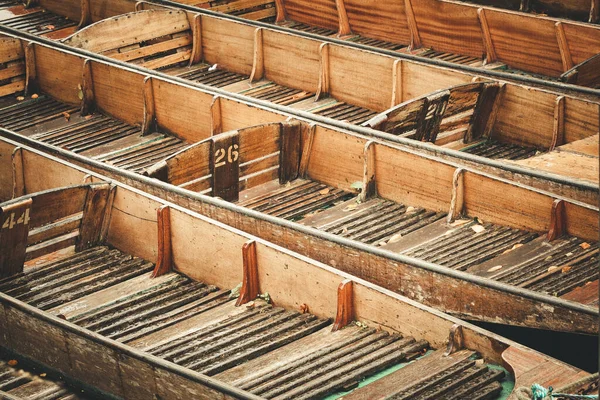 Een Close Van Houten Punts Afgemeerd Aan Het Head River — Stockfoto