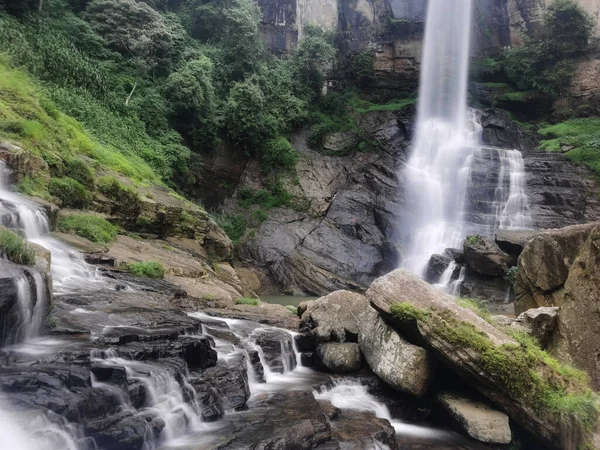 Beautiful Shot Beautiful Waterfall Sri Lanka — Stock Photo, Image