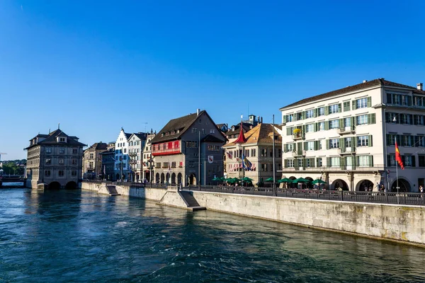 Beautiful View Buildings Shore Limmat River Zurich — Stock Photo, Image