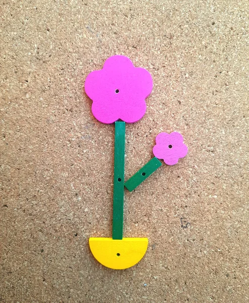 Interessante Blumen Aus Holz Die Eine Kleine Familie Erinnern — Stockfoto