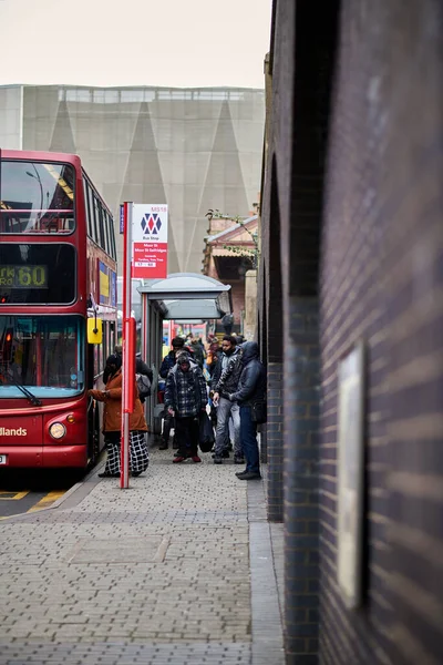 View People Bus Station Red Double Decker Bus Public Transport — Stock Photo, Image