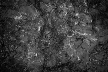 Kaya duvarının gri tonlu görüntüsü