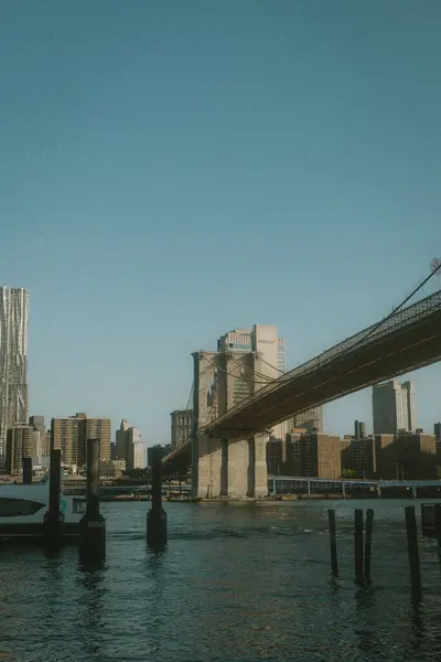 Vertical Shot Bridge River City — Stock Photo, Image