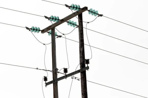 배경에 분리되어 전력선의 — 스톡 사진