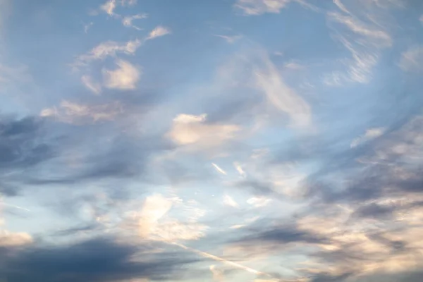 Renkli Gökyüzünün Mükemmel Arkaplan Fotoğrafı — Stok fotoğraf