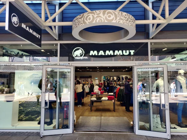 Fronte Negozio Mammut Centro Commerciale Outlet Germania — Foto Stock