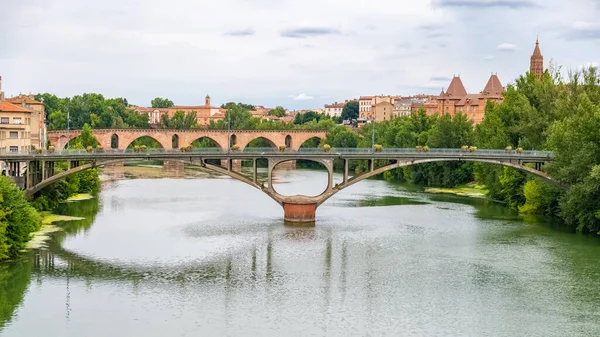 Montauban Όμορφη Γαλλική Πόλη Στο Νότο Παλιές Γέφυρες Στον Ποταμό — Φωτογραφία Αρχείου