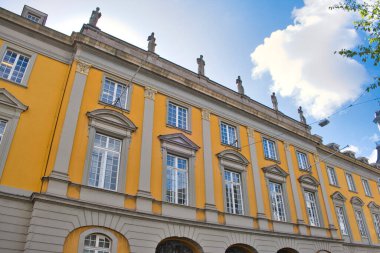 Kuzey Ren-Vestfalya 'daki Bonn Üniversitesi, tarihi bina