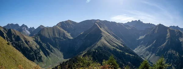 Panoramiczny Widok Kreuzeck Alpach Allgau Słoneczny Dzień — Zdjęcie stockowe