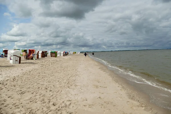 Cadeiras Praia Coloridas Uma Praia Perto Mar Norte — Fotografia de Stock