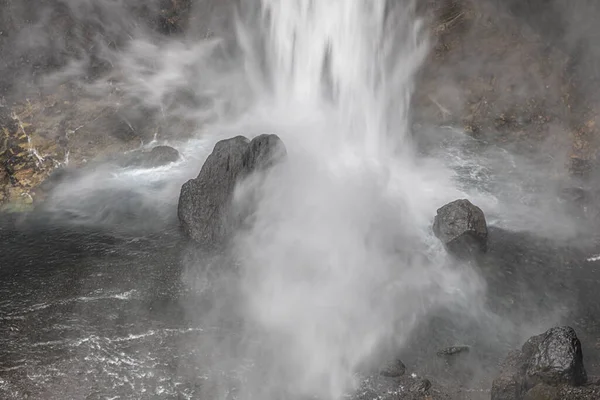 Λεπτομέρεια Καταρράκτη Στην Ισλανδία Νερό Που Πέφτει Πέτρες Ποτάμι Ιουλ — Φωτογραφία Αρχείου