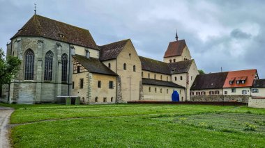 Reichenau Abbey 'den güzel bir poz.