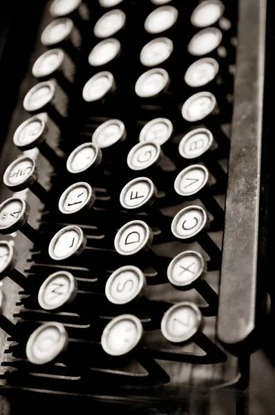 Vertical Closeup Shot Letters Old Typewriter — Stock Photo, Image