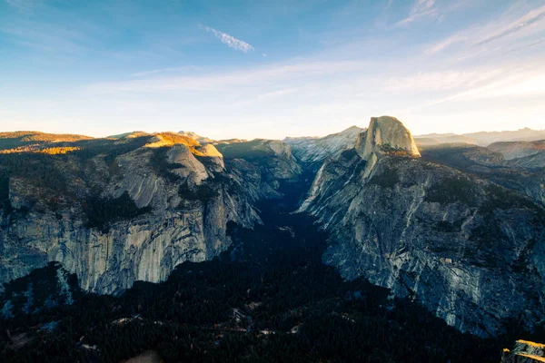 Scenic View Yosemite Valley Cliffs Usa — Stock Photo, Image
