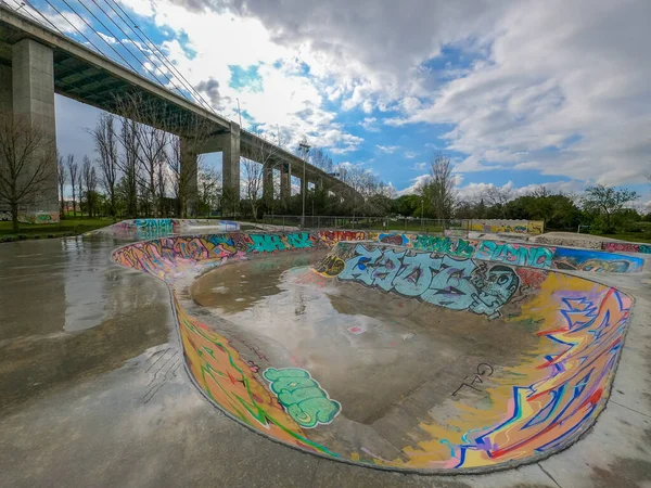 Έκθεση Skatepark Δίπλα Στη Γέφυρα Vasco Gama — Φωτογραφία Αρχείου