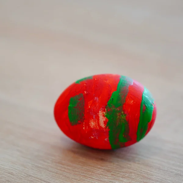 Primer Plano Colorido Pintado Huevos Pascua Una Mesa Madera — Foto de Stock