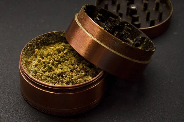 Grinder Marijuana Buds Black Background — Stock Photo, Image