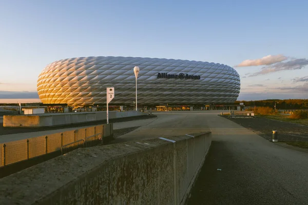 Allianz Arena Tramonto Allianz Arena Sera Allianz Arena Riflette Sole — Foto Stock