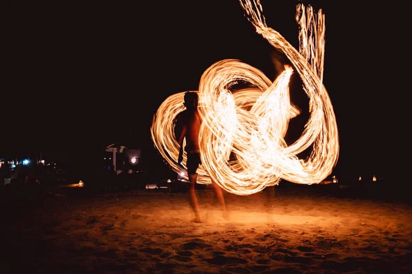 Belo Tiro Uma Performance Fogo Nas Ilhas Perhentianas Malásia — Fotografia de Stock