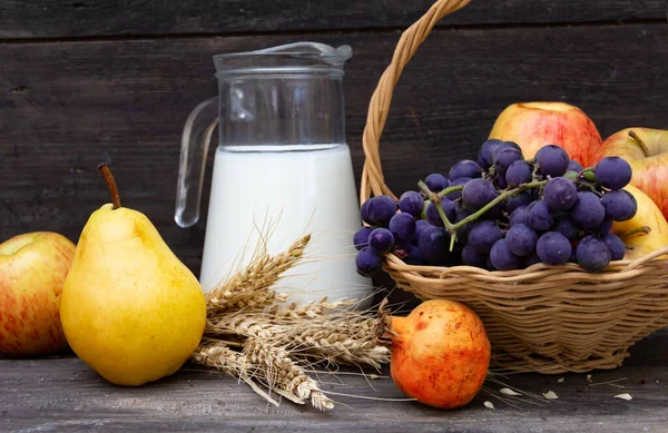 Composition Fruits Wheat Dairy Shavuot Concept — Stock Photo, Image