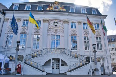 Almanya 'nın Bonn kentindeki eski belediye binasına Altes Rathaus deniyor.