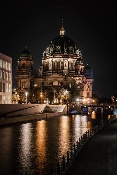 Der Berliner Dom Abend — Stockfoto
