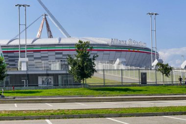 Juventus futbol stadyumunun güzel bir çekimi.