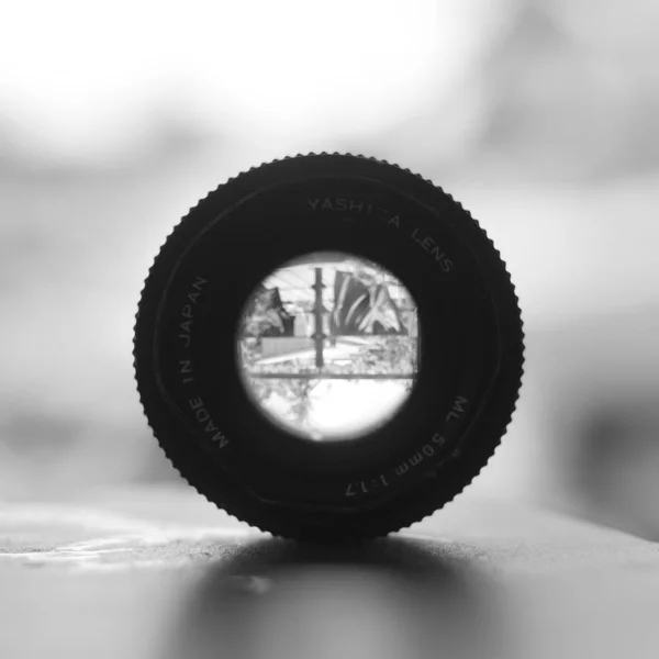 Detailní Záběr Objektivu Fotoaparátu Stupních Šedi — Stock fotografie