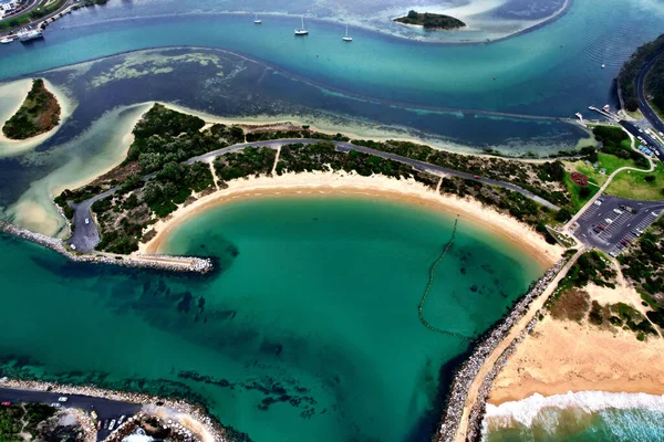 Вид Повітря Кораловий Пляж Пишною Зеленню — стокове фото
