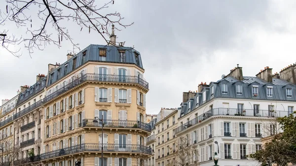 Paris Façade Fenêtres Typiques Beau Bâtiment Boulevard Richard Lenoir Hiver — Photo