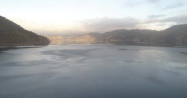 Norveç ve Danimarka 'nın Stavanger ve Frederikshavn şehirleri arasındaki sınır çizgisinin insansız hava aracı görüntüleri.