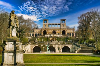 Potsdam 'daki Sanssouci Parkı' nda bir binanın yakın çekimi.