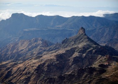 Roque Nublo, Gran Canaria, İspanya 'nın güzel bir manzarası