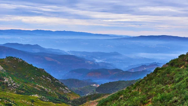 Uma Paisagem Uma Paisagem Montanhosa Arouca Portugal — Fotografia de Stock