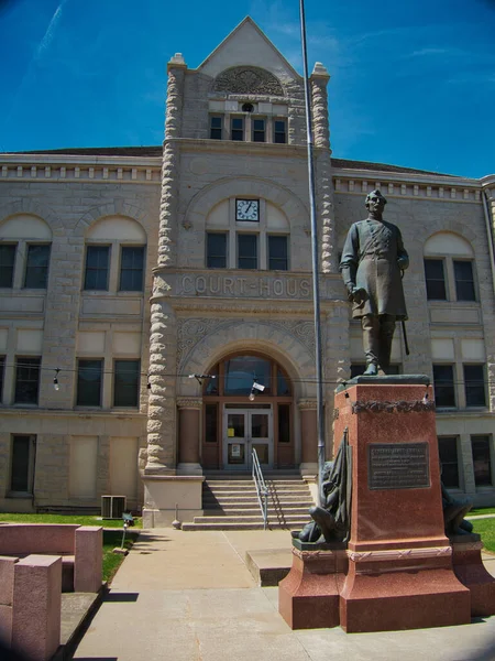 Δικαστήριο Carroll County Missouri Στο Carrollton General James Shields Statue — Φωτογραφία Αρχείου