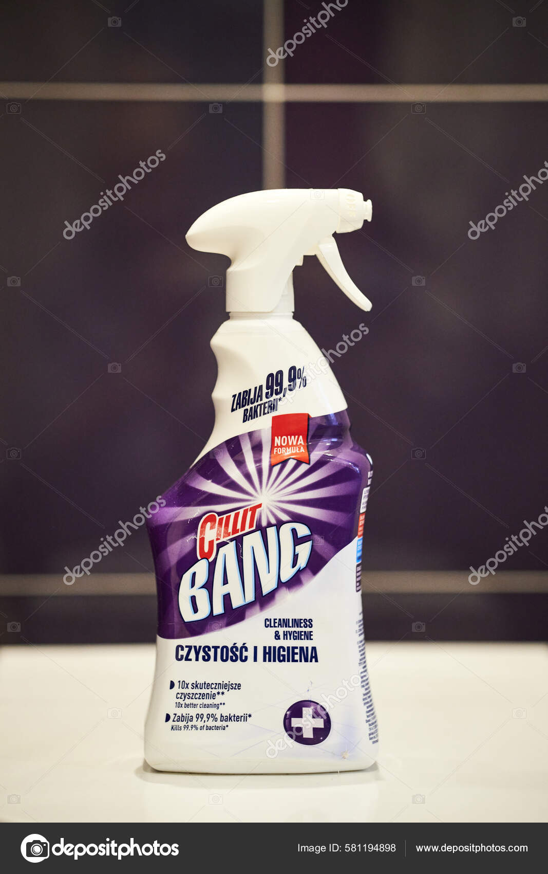 Vertical Shot Cillit Bang Brand Cleaning Liquid Spray Bottle – Stock  Editorial Photo © wirestock_creators #581194898