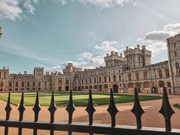 Güneşli Bir Günde Windsor Kalesi Nin Manzarası Ngiltere Ngiltere — Stok fotoğraf